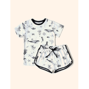 Pijama-infantil-Unissex-de-calor-The-Mini-Forest-composto-por-camiseta-e-shortinho.-Nesse-modelo-a-The-Mini-Forest-leva-os-pequenos-para-uma-aventura-marinha-com-varios-bichinhos-nadando-no-fundo-do-mar-