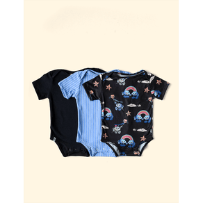 Kit-The-Mini-Forest-composto-por-tres-bodies-de-mangas-curtinhas-embarcando-com-a-criancada-em-um-sonho-muito-divertido. Kit-The-Mini-Forest-composto-por-tres-bodies-de-mangas-curtinhas-embarcando-com-a-criancada-em-um-sonho-muito-divertido.