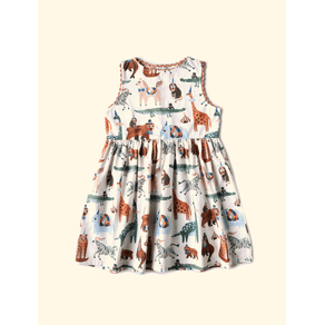 Vestido-Regata-Infantil-The-Mini-Forest-O-Espetaculo-Baunilha-com-estampa-dos-bichinhos-da-floresta-dando-um-show-