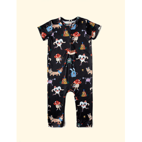 Macacao-de-Bebe-Botoes-The-Mini-Forest-Dia-de-Circo-Preto-com-estampa-fofa-de-varis-bichinhos-fantasiados-para-o-espetaculo-do-circo. Macacao-de-Bebe-Botoes-The-Mini-Forest-Dia-de-Circo-Preto-com-estampa-fofa-de-varis-bichinhos-fantasiados-para-o-espetaculo-do-circo.