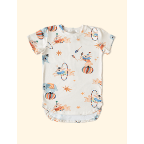 Camiseta-Alongada-Infantil-The-Mini-Forest-Equilibrista-Baunilha Camiseta-Alongada-Infantil-The-Mini-Forest-Equilibrista-Baunilha