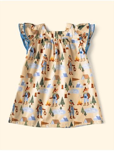 Vestido-Infantil-Manga-Dupla-The-Mini-Forest-Acampando-Areia-com-estampa-do-acampamento-mais-aventureiro-do-bosque-encantado.