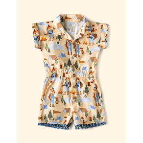 Macaquinho-Infantil-Gola-Acinturado-The-Mini-Forest-Acampando-Areia-com-estampa-do-acampamento-mais-aventureiro-do-bosque-encantado.