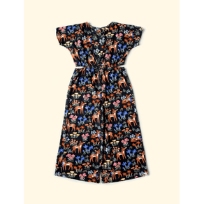 Macacao-Infantil-Recorte-Cintura-The-Mini-Forest-Jardim-dos-Cervos-Preto-trazendo-a-estampa-dos-bambis-mais-fofos-da-floresta. Macacao-Infantil-Recorte-Cintura-The-Mini-Forest-Jardim-dos-Cervos-Preto-trazendo-a-estampa-dos-bambis-mais-fofos-da-floresta.