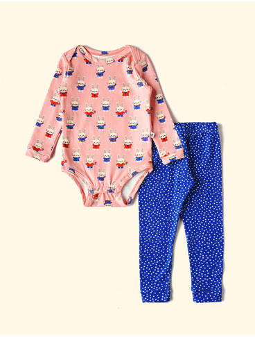 Kit-de-Bebe-Body-e-Calca-The-Mini-Forest-Bunny-Coral-a-colecao-perfeita-para-os-primeiros-meses-dos-bebes.