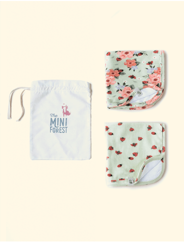 Kit-2-Paninhos-de-Boca-de-Bebe-The-Mini-Forest-Joaninha-Verde-a-colecao-perfeita-para-os-primeiros-meses-dos-bebes.
