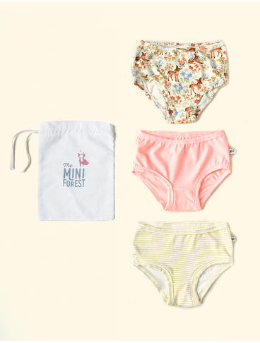 Kit-3-Calcinhas-Infantis-The-Mini-Forest-Pequeno-Bambi-Amarelinho-a-colecao-perfeita-para-os-primeiros-meses-dos-bebes.