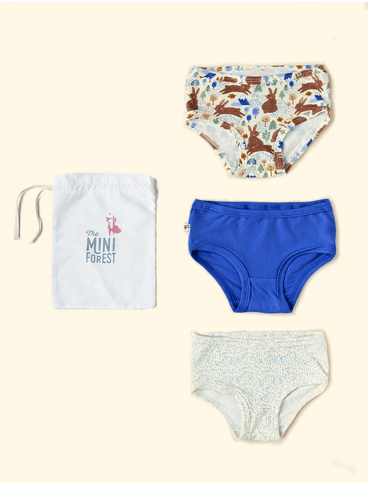Kit-3-Calcinhas-Infantis-The-Mini-Forest-Chuva-de-Coelhos-Baunilha-com-estampa-infantil-dos-coelhinhos-que-as-criancas-amam.