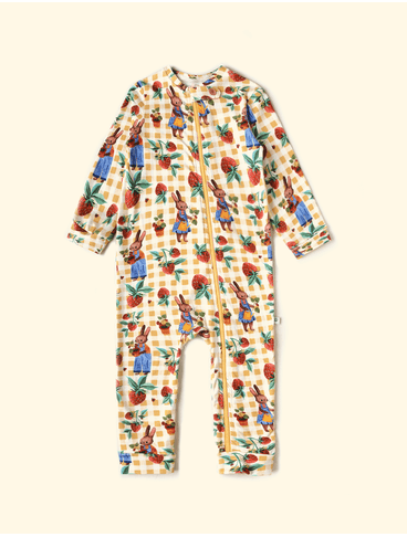 Macacao-de-Bebe-The-Mini-Forest-Colhe-Coelho-Baunilha-com-estampa-infantil-de-coelhinhos.