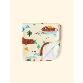 Paninho-de-Boca-de-Bebe-The-Mini-Forest-Amigos-a-Beira-D-agua-Baunilha-a-roupinha-de-bebe-com-estampa-de-capivaras. Paninho-de-Boca-de-Bebe-The-Mini-Forest-Amigos-a-Beira-D-agua-Baunilha-a-roupinha-de-bebe-com-estampa-de-capivaras.