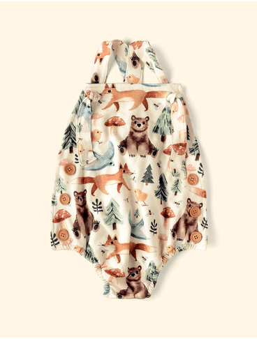 Romper-de-Bebe-Alca-The-Mini-Forest-Trilha-dos-Sonhos-Baunilha-com-estampa-de-urso-e-raposas-na-floresta.