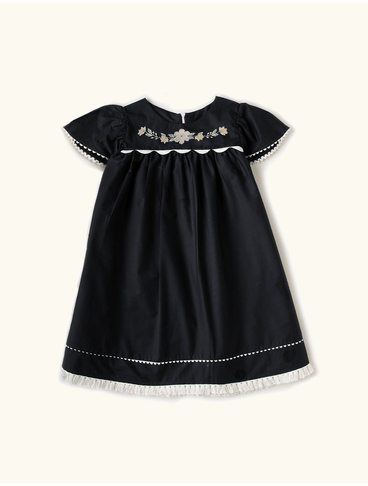 4611_vestido-infantil-bordadinho_the-mini-forest_preto_01