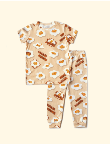 Pijama-Infantil-The-Mini-Forest-Gatovo-Amarelinho-trazendo-o-gatinho-mais-fofo-da-floresta-que-parede-um-ovo-frito.