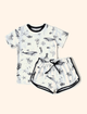 Pijama-infantil-Unissex-de-calor-The-Mini-Forest-composto-por-camiseta-e-shortinho.-Nesse-modelo-a-The-Mini-Forest-leva-os-pequenos-para-uma-aventura-marinha-com-varios-bichinhos-nadando-no-fundo-do-mar-